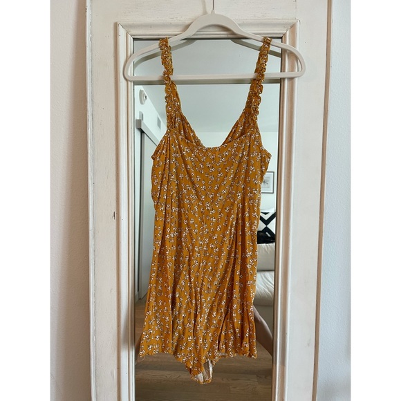 Urban Outfitters Yellow Floral Romper - Picture 8 of 8